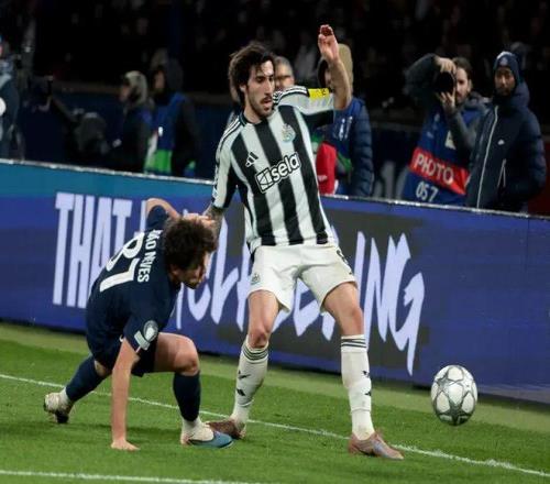 美职男篮东,部焦点战,骑士,kaiyun·开云（中国）,KaiYun,kaiyun·开云（中国）网址,开云app,开云官网,开云集团